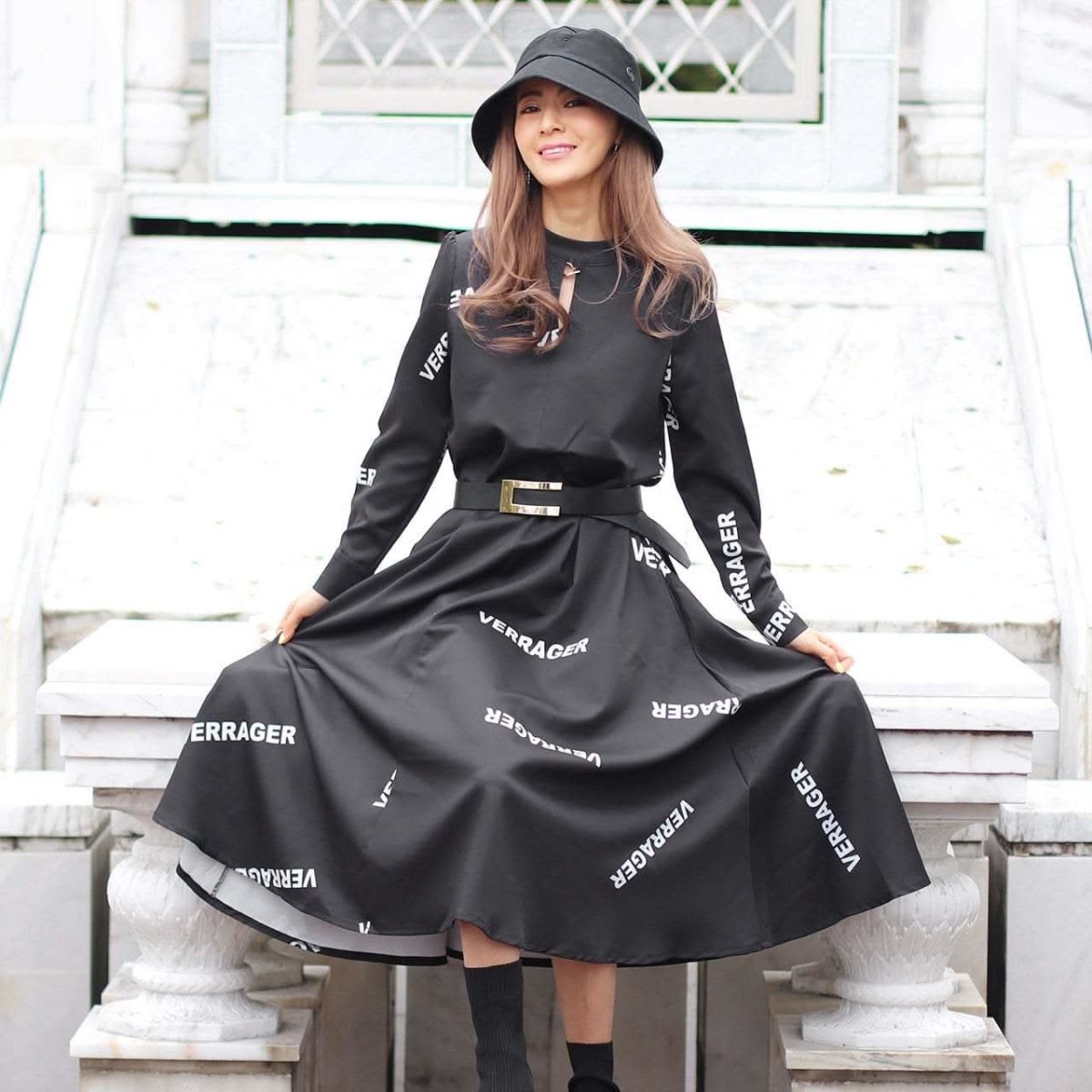 【動画あり】ロゴデザインウエストベルト付きハイネックブラックワンピース - select store mirror me【動画あり】ロゴデザインウエストベルト付きハイネックブラックワンピース97487756mirror meselect store mirror me97487756S