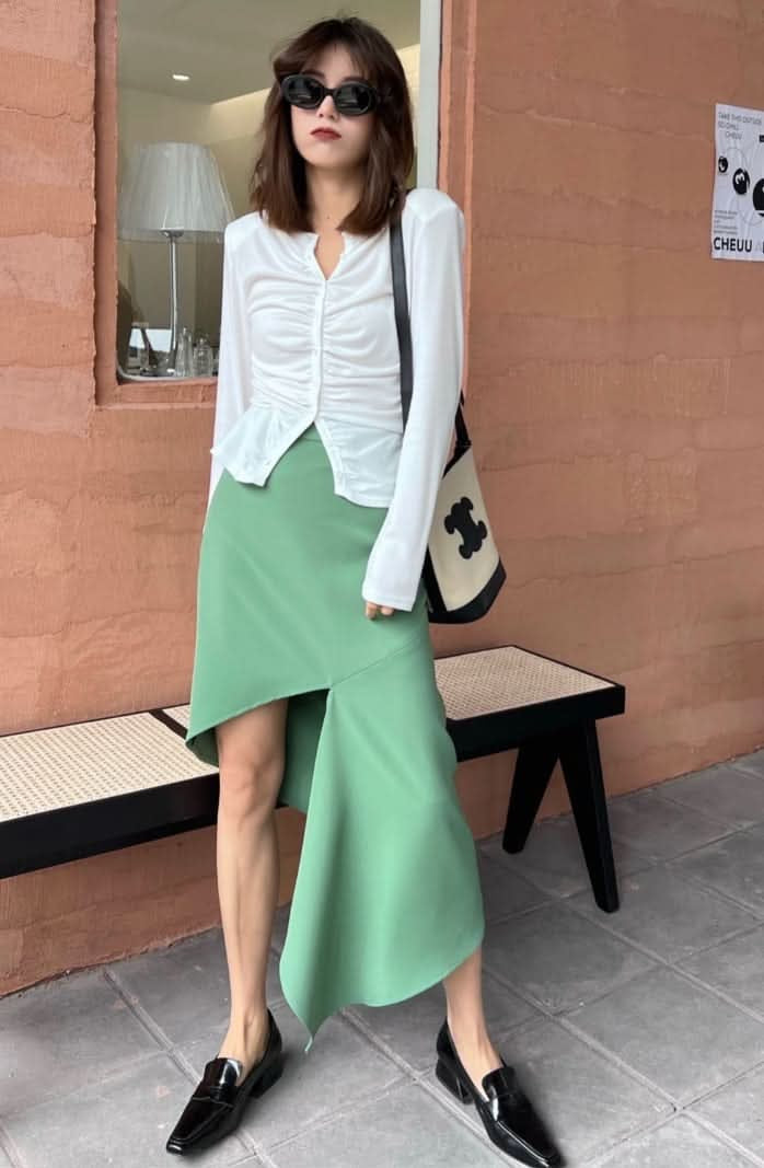 アシンメトリーカットKIKIスカート 4色展開 - select store mirror meアシンメトリーカットKIKIスカート 4色展開205735502mirror meselect store mirror me205735502ホワイトS