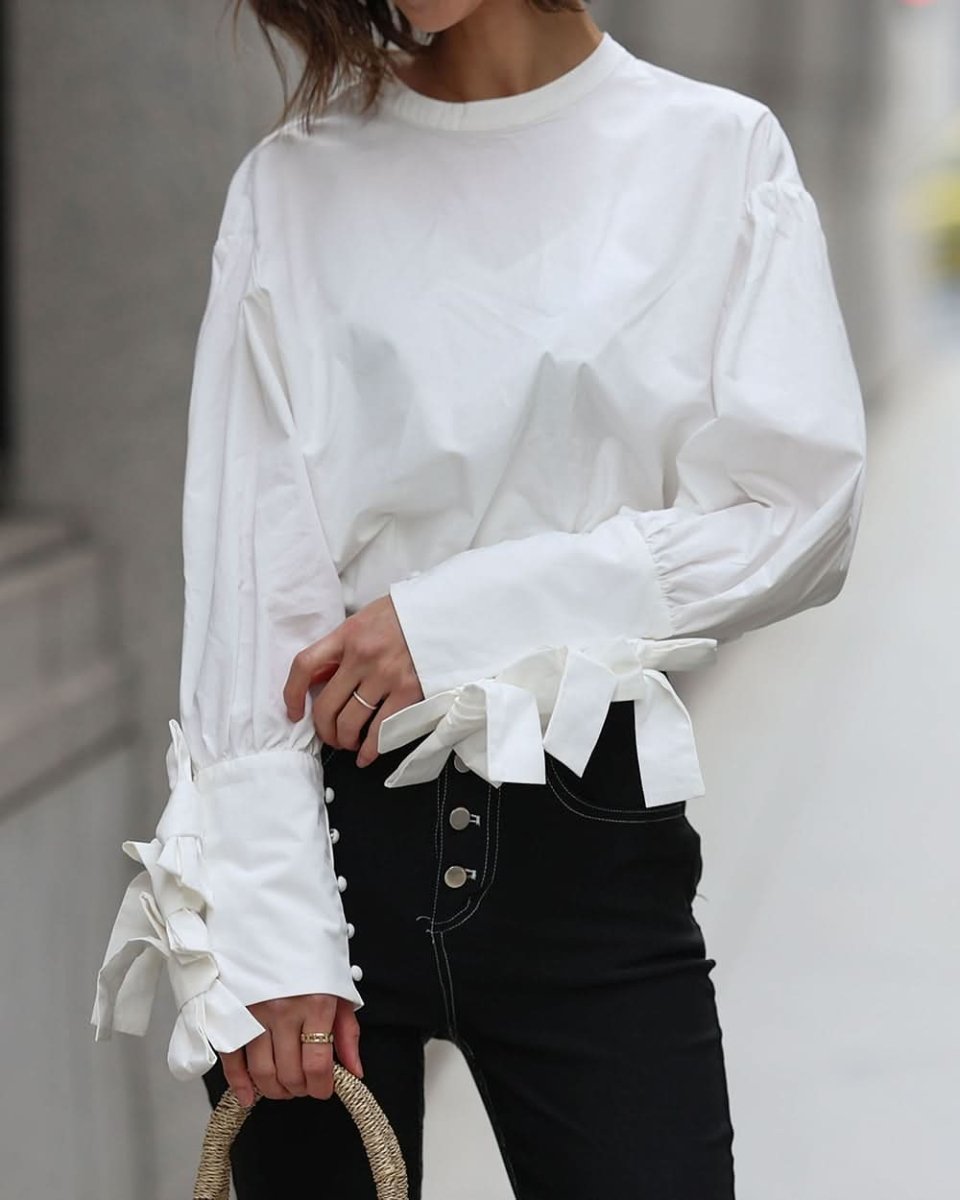 【動画あり】トリプルリボンスリーブKiKiブラウス - select store mirror me【動画あり】トリプルリボンスリーブKiKiブラウス203504896mirror meselect store mirror me203504896S