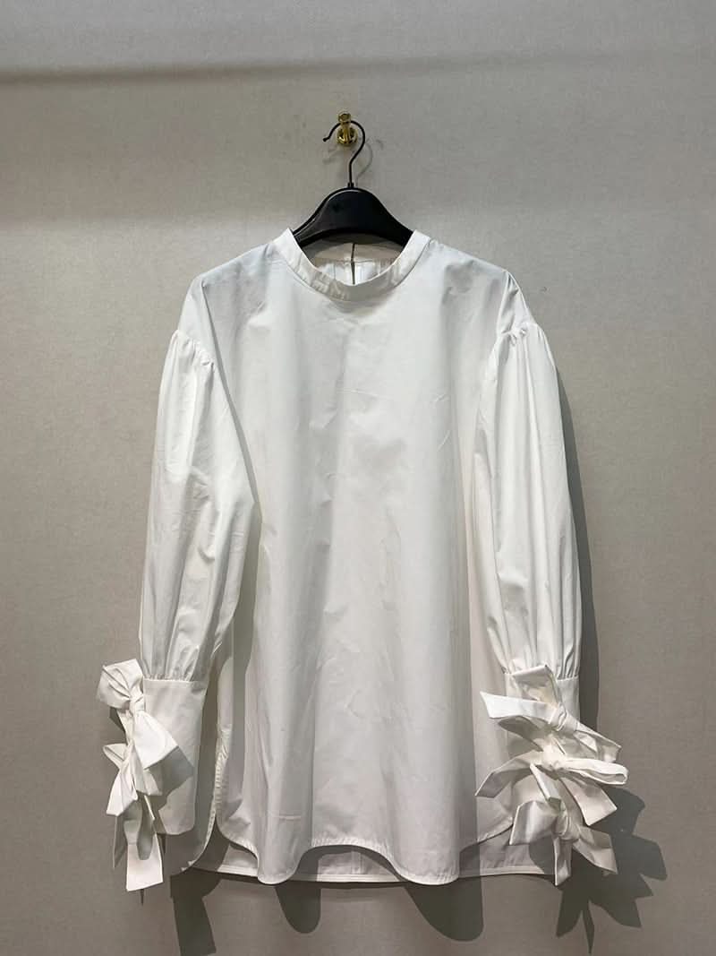 【動画あり】トリプルリボンスリーブKiKiブラウス - select store mirror me【動画あり】トリプルリボンスリーブKiKiブラウス203504896mirror meselect store mirror me203504896S