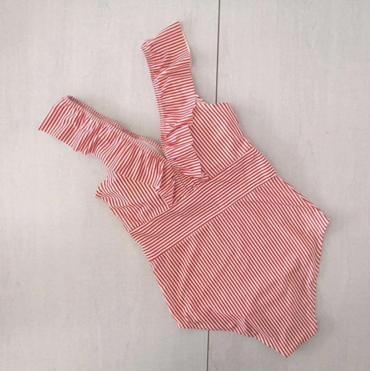 ブラックLサイズ1点即納><インスタグラマー様ご愛用>Vネックフリルストライプモノキニビキニ 3色展開 - select store mirror meブラックLサイズ1点即納><インスタグラマー様ご愛用>Vネックフリルストライプモノキニビキニ 3色展開52695800mirror meselect store mirror me52695800レッド×S