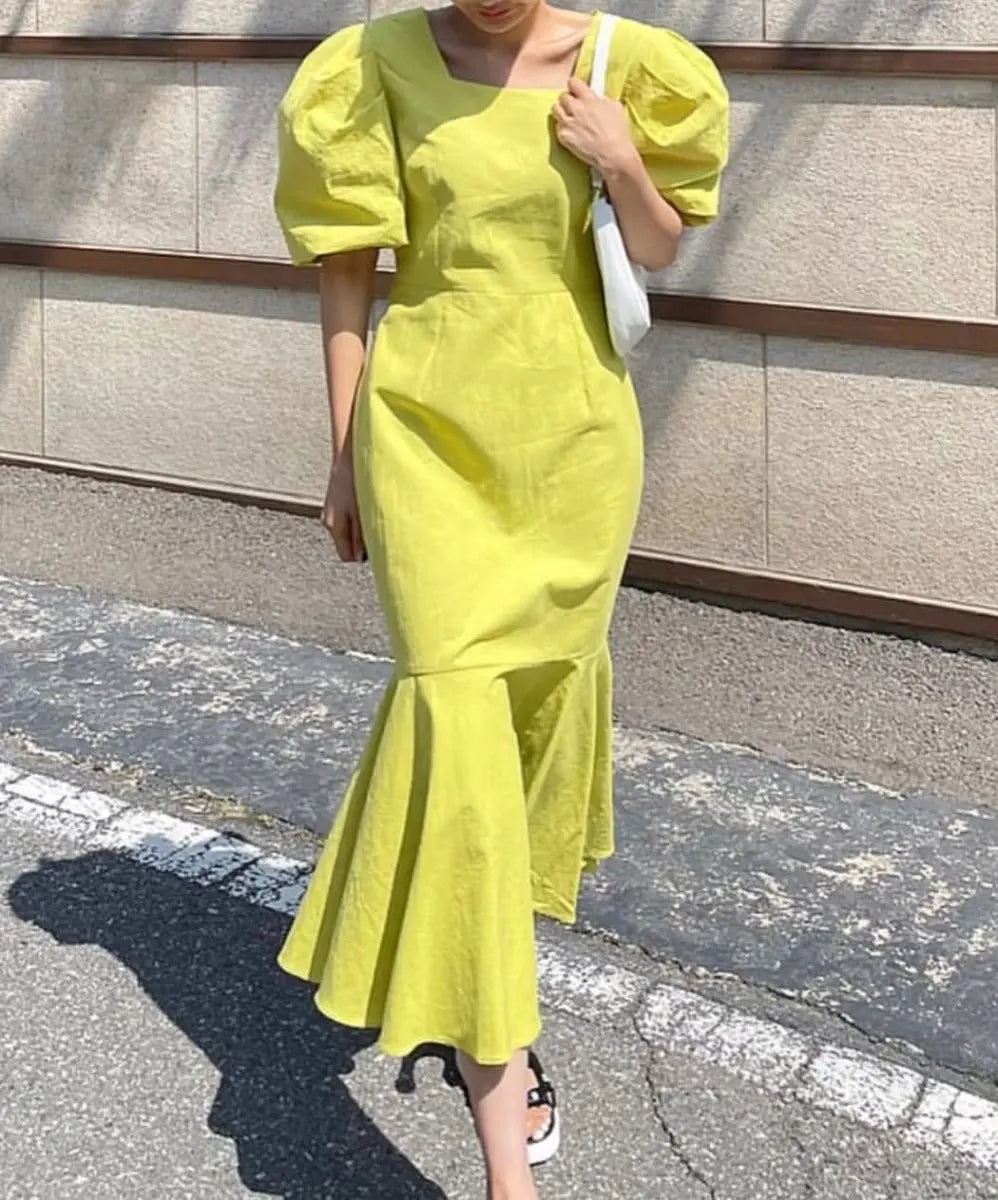 【ブラックM1点即納】バックオープンリボンマーメイドワンピース 2色展開 mirror me