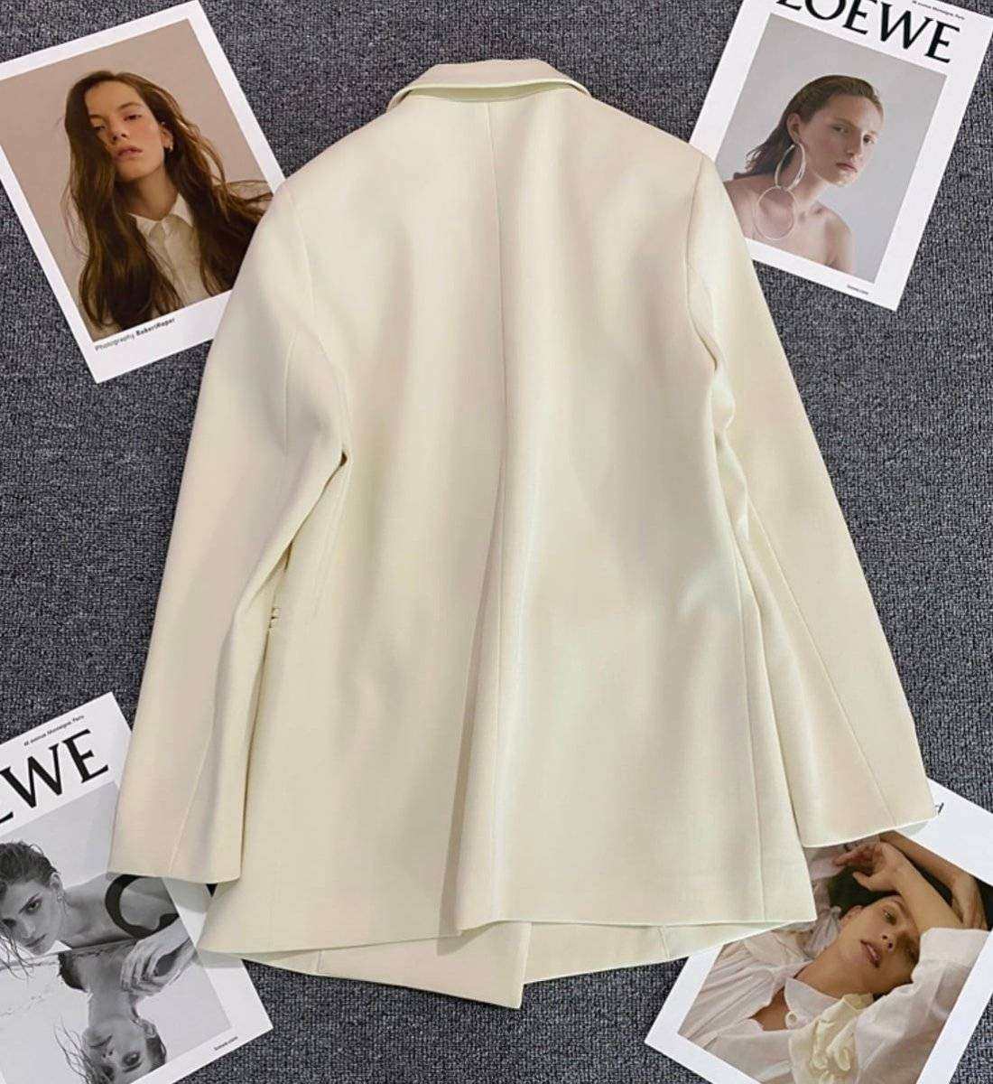 <Mサイズ1点即納>【動画あり】美ラインシンプルシングルボタンジャケット 2色展開 - select store mirror me<Mサイズ1点即納>【動画あり】美ラインシンプルシングルボタンジャケット 2色展開194552775mirror meselect store mirror me194552775S