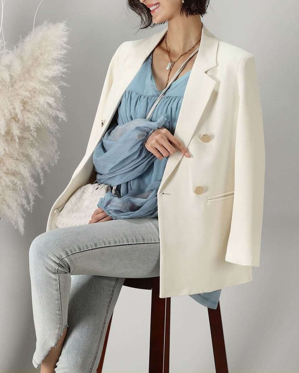 <Mサイズ1点即納>【動画あり】美ラインシンプルシングルボタンジャケット 2色展開 - select store mirror me<Mサイズ1点即納>【動画あり】美ラインシンプルシングルボタンジャケット 2色展開194552775mirror meselect store mirror me194552775S