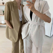 <ブラウンMサイズ1点ずつ即納>【動画あり】ウエストボタンベルト美シルエットセットアップ 3色展開 - select store mirror me<ブラウンMサイズ1点ずつ即納>【動画あり】ウエストボタンベルト美シルエットセットアップ 3色展開194486976mirror meselect store mirror me194486976ホワイト M