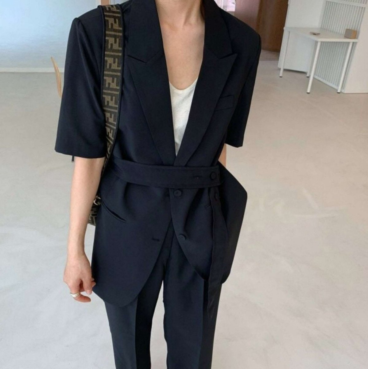 <ブラウンMサイズ1点ずつ即納>【動画あり】ウエストボタンベルト美シルエットセットアップ 3色展開 - select store mirror me<ブラウンMサイズ1点ずつ即納>【動画あり】ウエストボタンベルト美シルエットセットアップ 3色展開194486976mirror meselect store mirror me194486976ホワイト M