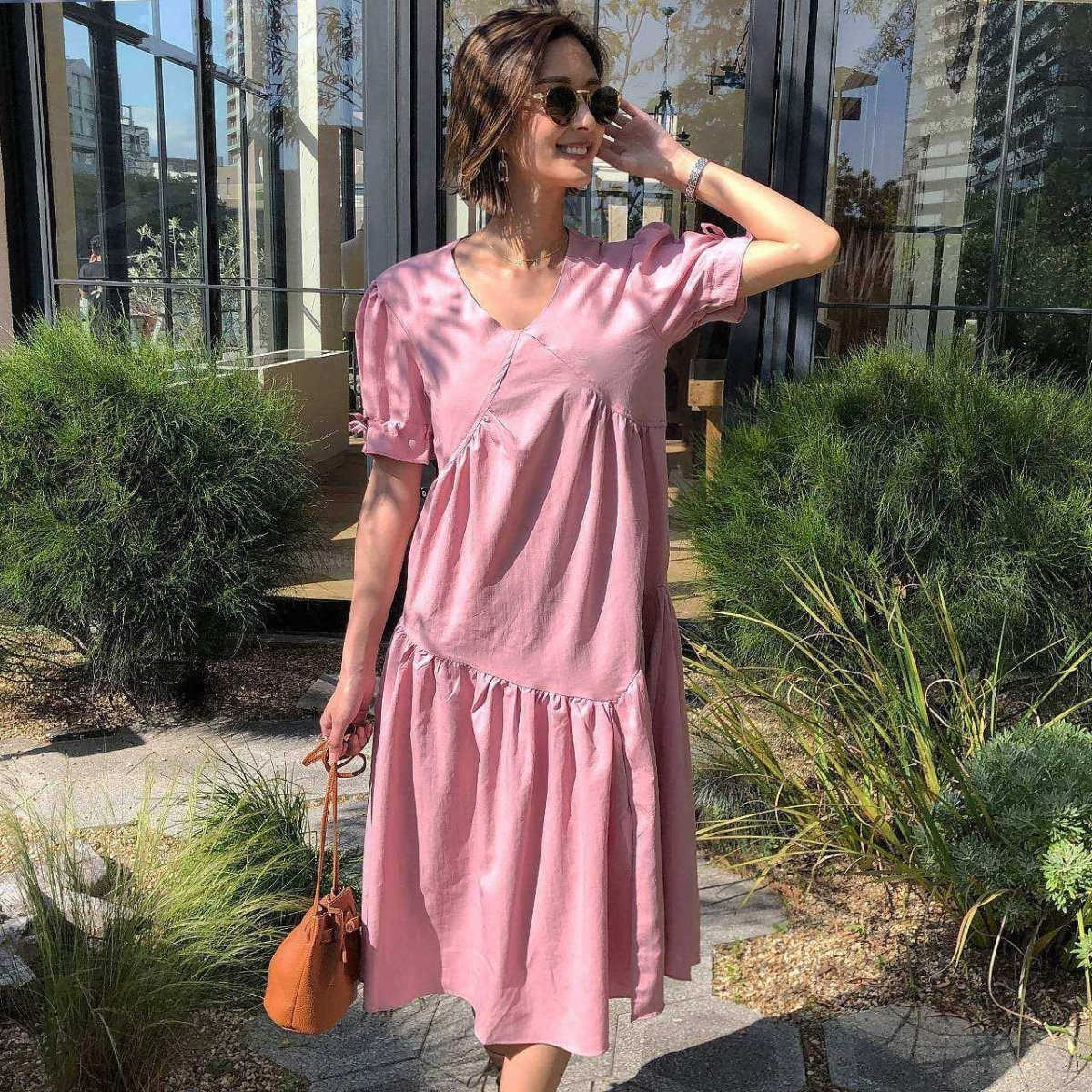 <Mサイズ2点即納>【動画あり】ベビーピンクカラーリラックスワンピース - select store mirror me<Mサイズ2点即納>【動画あり】ベビーピンクカラーリラックスワンピース194552184mirror meselect store mirror me194552184S