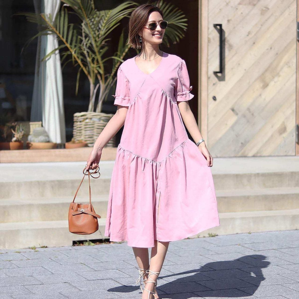 <Mサイズ2点即納>【動画あり】ベビーピンクカラーリラックスワンピース - select store mirror me<Mサイズ2点即納>【動画あり】ベビーピンクカラーリラックスワンピース194552184mirror meselect store mirror me194552184S