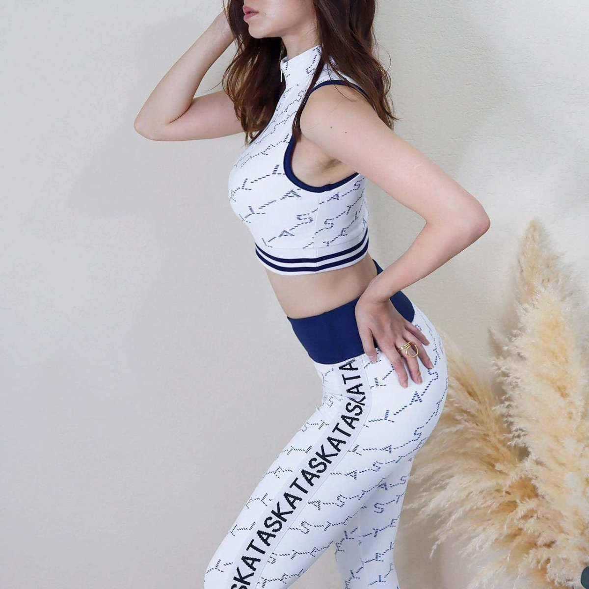 <ホワイトM3・ブルーM3点即納>【動画あり】デザインロゴライン入りフィットネスセットアップ 2色展開 - select store mirror me<ホワイトM3・ブルーM3点即納>【動画あり】デザインロゴライン入りフィットネスセットアップ 2色展開194553762mirror meselect store mirror me194553762ホワイト S