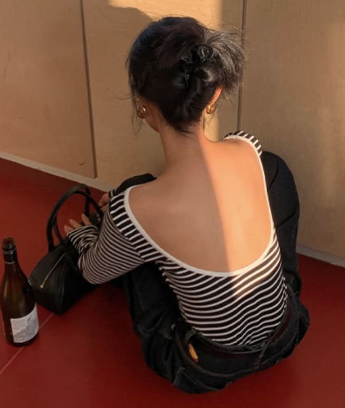 【大人気】バックカッティングオープンボーダートップス - select store mirror me【大人気】バックカッティングオープンボーダートップスmirror meselect store mirror meフリーサイズ