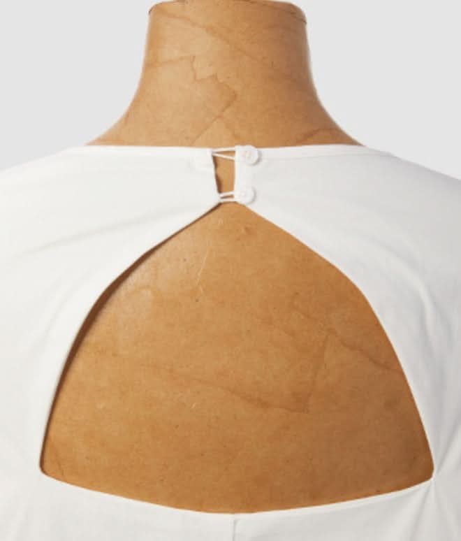 バックカットパフスリーブホワイトワンピース - select store mirror meバックカットパフスリーブホワイトワンピースmirror meselect store mirror meフリーサイズ