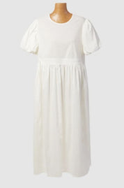 バックカットパフスリーブホワイトワンピース - select store mirror meバックカットパフスリーブホワイトワンピースmirror meselect store mirror meフリーサイズ