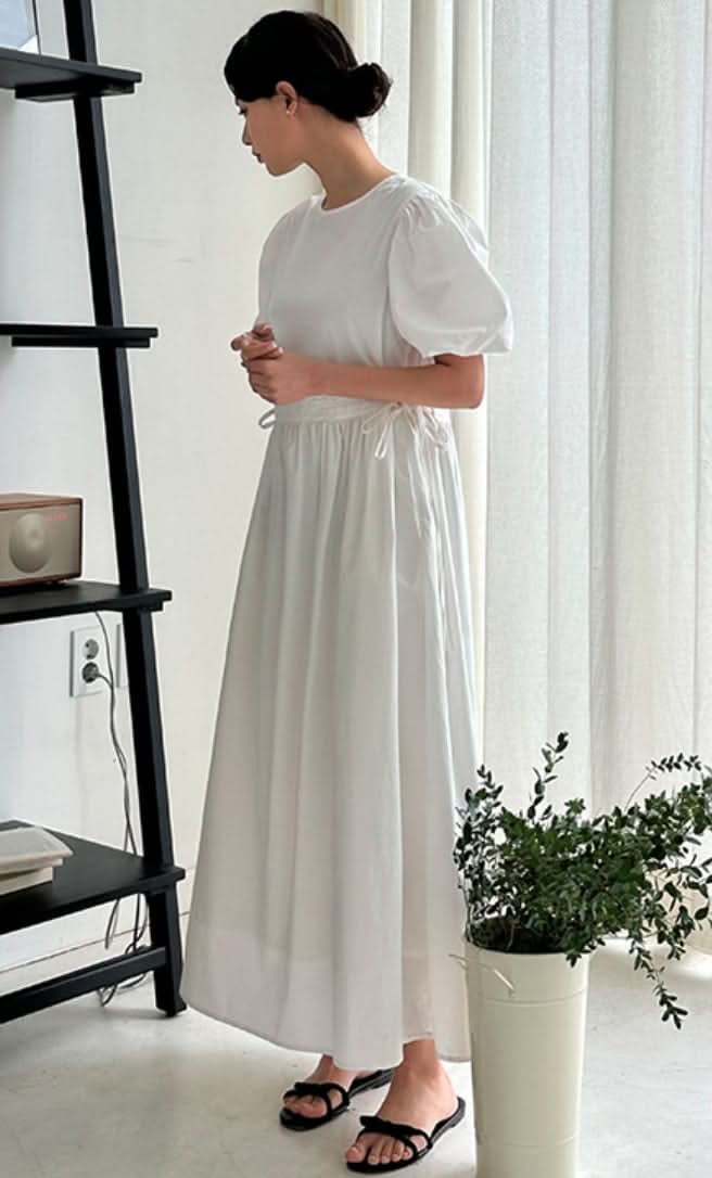 バックカットパフスリーブホワイトワンピース - select store mirror meバックカットパフスリーブホワイトワンピースmirror meselect store mirror meフリーサイズ