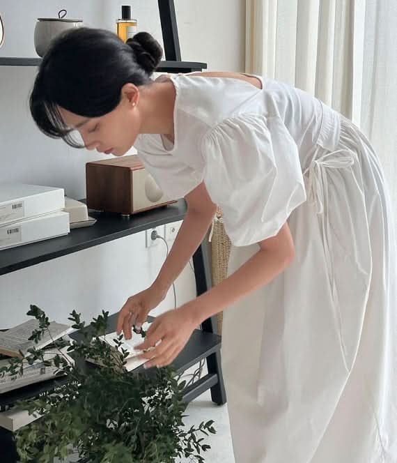 バックカットパフスリーブホワイトワンピース - select store mirror meバックカットパフスリーブホワイトワンピースmirror meselect store mirror meフリーサイズ