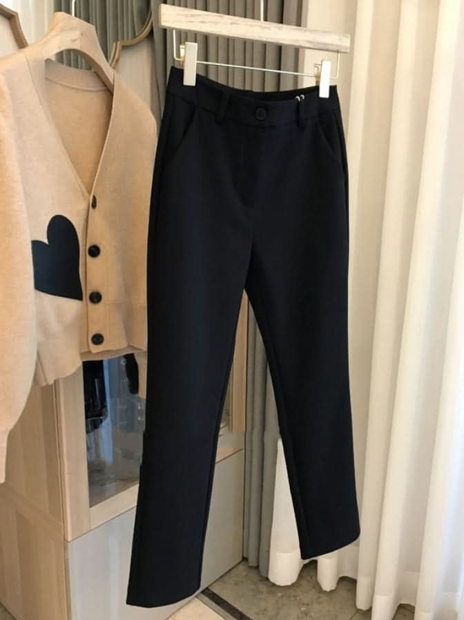 Mロゴポイントセンタータックスリットパンツ - select store mirror meMロゴポイントセンタータックスリットパンツ195237029mirror meselect store mirror me195237029S