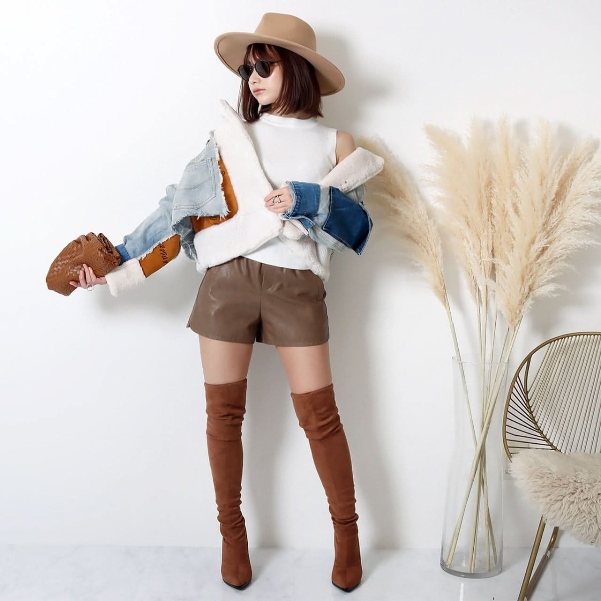 <ブラックS1点即納>セミマットPUレザーショート丈ソフトスリットパンツ 3色展開 - select store mirror me<ブラックS1点即納>セミマットPUレザーショート丈ソフトスリットパンツ 3色展開79223270mirror meselect store mirror me79223270ベージュ S