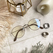 SALE【通常3,780▶︎3,402円】<即納>【曇らない特殊加工】UV&ブルーライト軽減ゴールドフレームだてメガネ 2色展開 mirror me