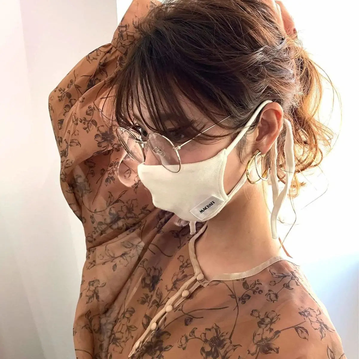 SALE【通常3,780▶︎3,402円】<即納>【曇らない特殊加工】UV&ブルーライト軽減ゴールドフレームだてメガネ 2色展開 mirror me