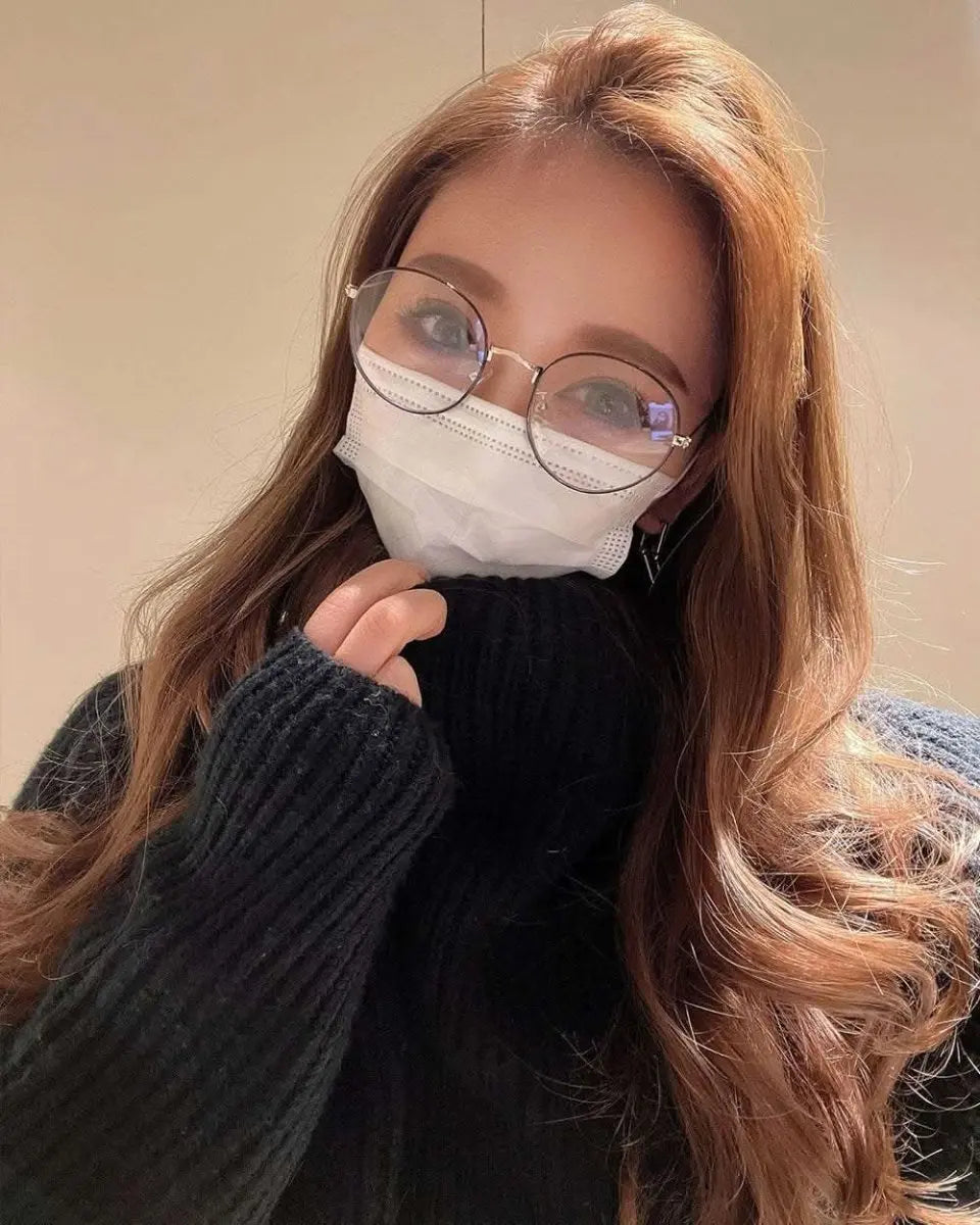 SALE【通常3,780▶︎3,402円】<即納>【曇らない特殊加工】UV&ブルーライト軽減ゴールドフレームだてメガネ 2色展開 mirror me