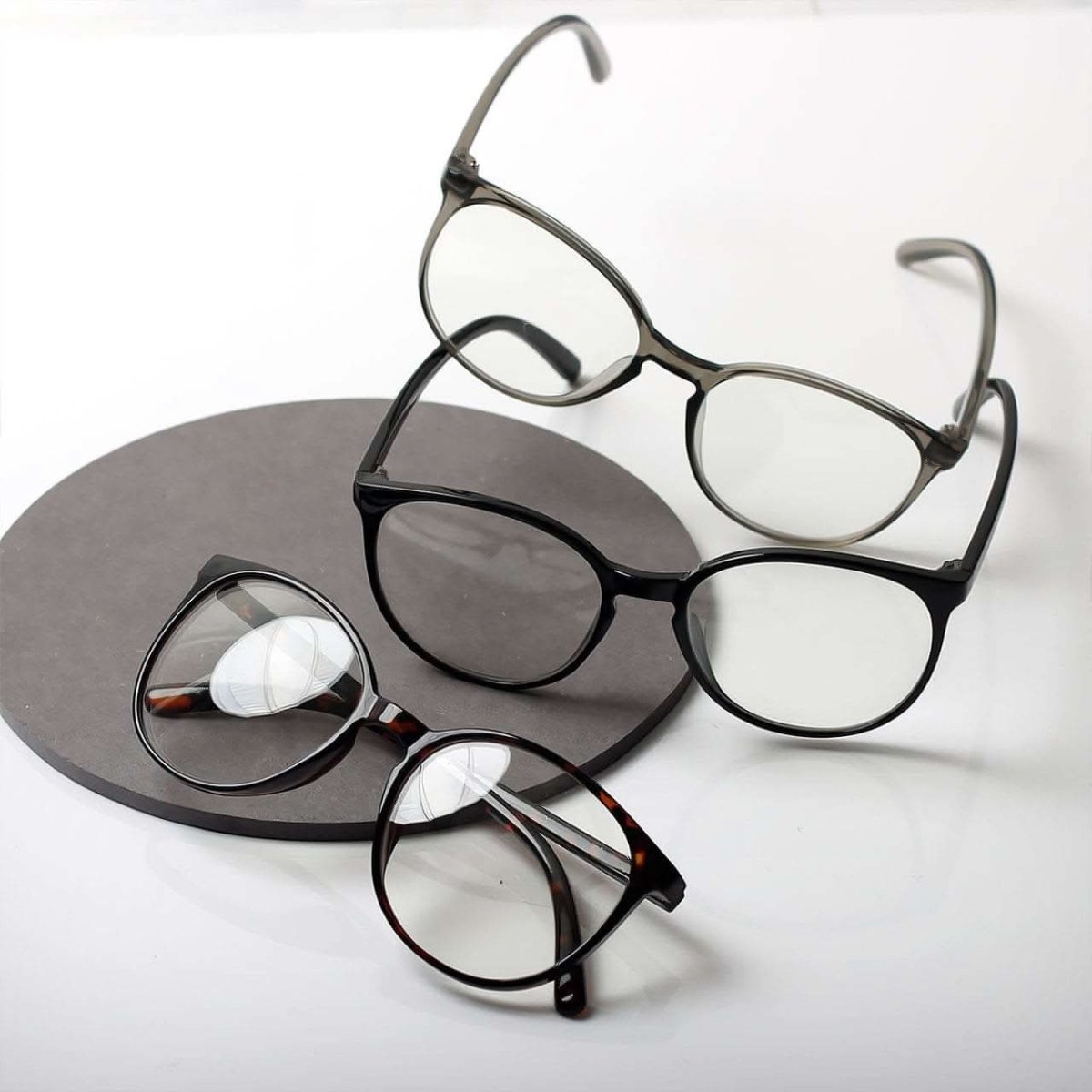 SALE【通常3,780▶︎3,402円】<即納あり>【曇らない特殊加工】UV&ブルーライト軽減ビッグフレームだてメガネ 3色展開 - select store mirror meSALE【通常3,780▶︎3,402円】<即納あり>【曇らない特殊加工】UV&ブルーライト軽減ビッグフレームだてメガネ 3色展開106704283mirror meselect store mirror me106704283【即納】ブラック