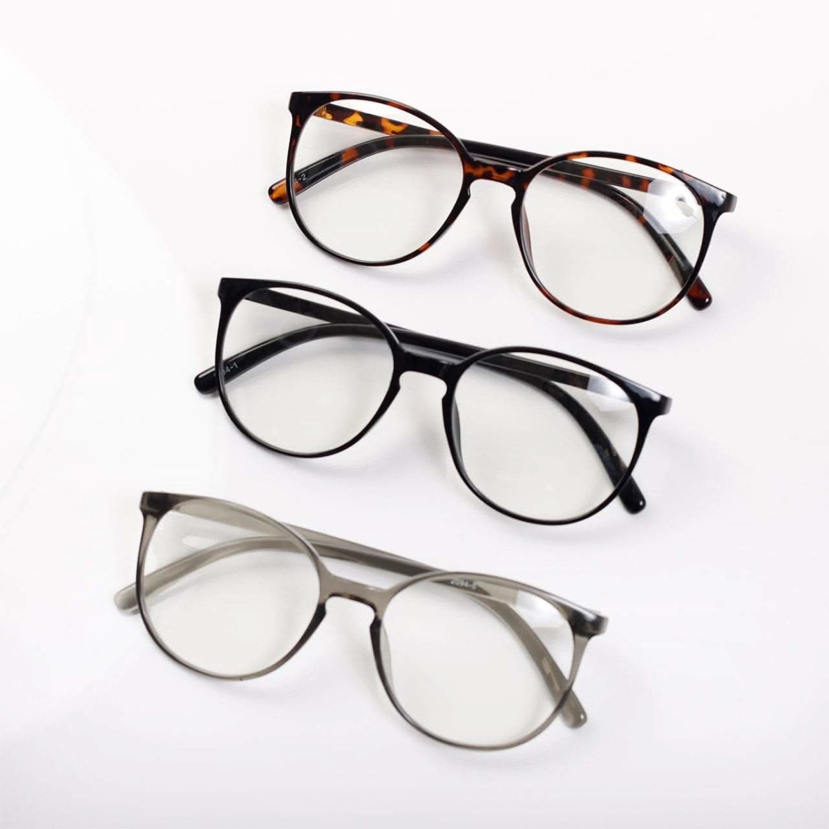 SALE【通常3,780▶︎3,402円】<即納あり>【曇らない特殊加工】UV&ブルーライト軽減ビッグフレームだてメガネ 3色展開 - select store mirror meSALE【通常3,780▶︎3,402円】<即納あり>【曇らない特殊加工】UV&ブルーライト軽減ビッグフレームだてメガネ 3色展開106704283mirror meselect store mirror me106704283【即納】ブラック