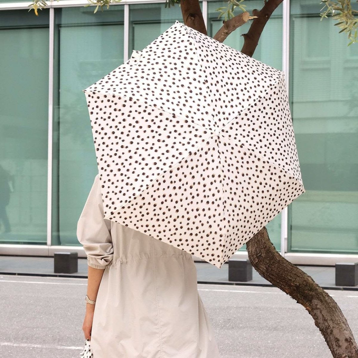 SALE【通常4,980▶︎4,482円】<グレー即納1点>晴雨兼用ドットレオパード柄折り畳み傘 2色展開 - select store mirror meSALE【通常4,980▶︎4,482円】<グレー即納1点>晴雨兼用ドットレオパード柄折り畳み傘 2色展開121121324mirror meselect store mirror me121121324ホワイト