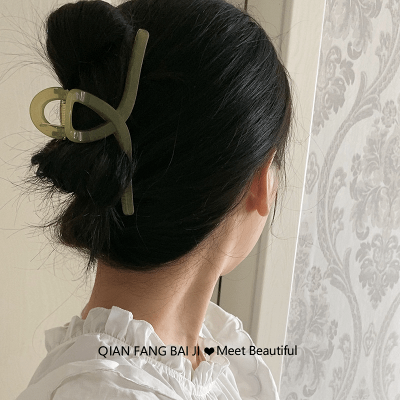 ニュアンスくすみパールヘアクリップ - select store mirror meニュアンスくすみパールヘアクリップselect store mirror meselect store mirror me杏色