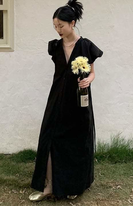 【動画あり】Vネックラフシルエットロングワンピース 3色展開 - select store mirror me【動画あり】Vネックラフシルエットロングワンピース 3色展開201336230mirror meselect store mirror me201336230ホワイトS