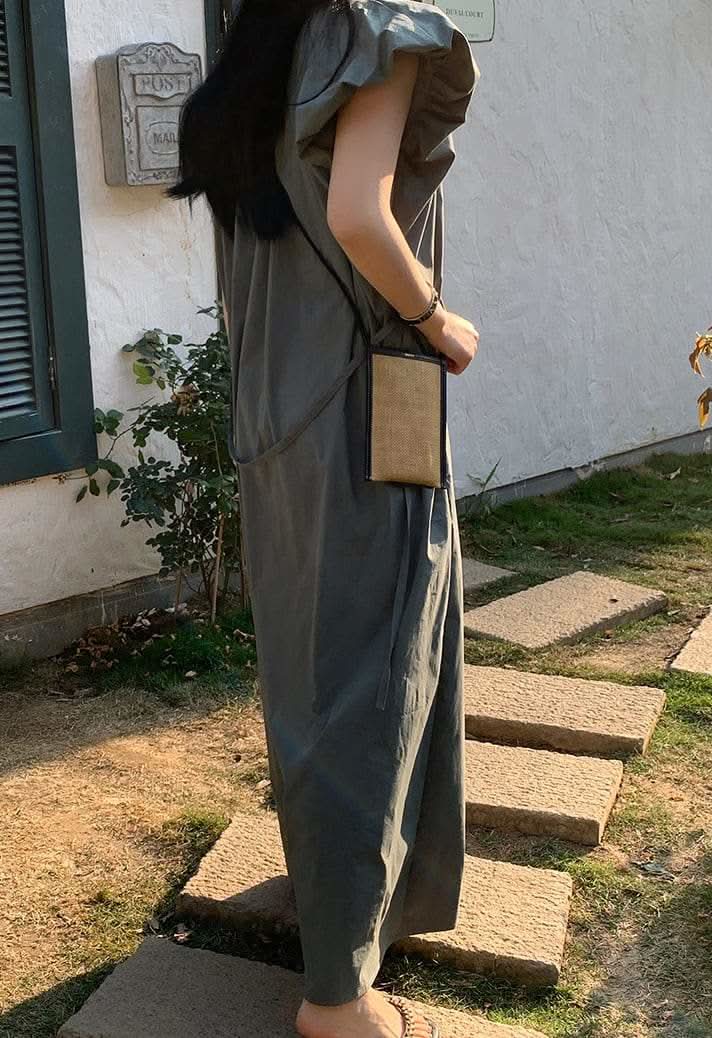 【動画あり】Vネックラフシルエットロングワンピース 3色展開 - select store mirror me【動画あり】Vネックラフシルエットロングワンピース 3色展開201336230mirror meselect store mirror me201336230ホワイトS