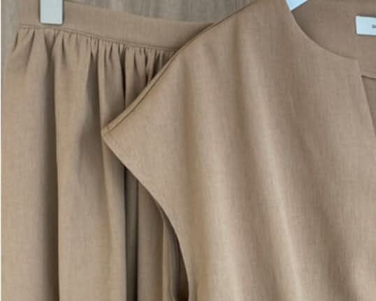 Vネックトップス&サイドボタンスカート2点セット 2色展開 - select store mirror meVネックトップス&サイドボタンスカート2点セット 2色展開178971836mirror meselect store mirror me178971836ベージュS