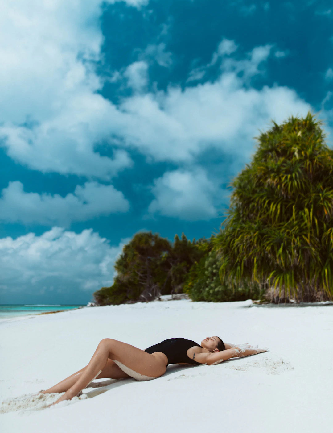 ビーチスタイルの基本 カジュアルドレスで夏を楽しもう