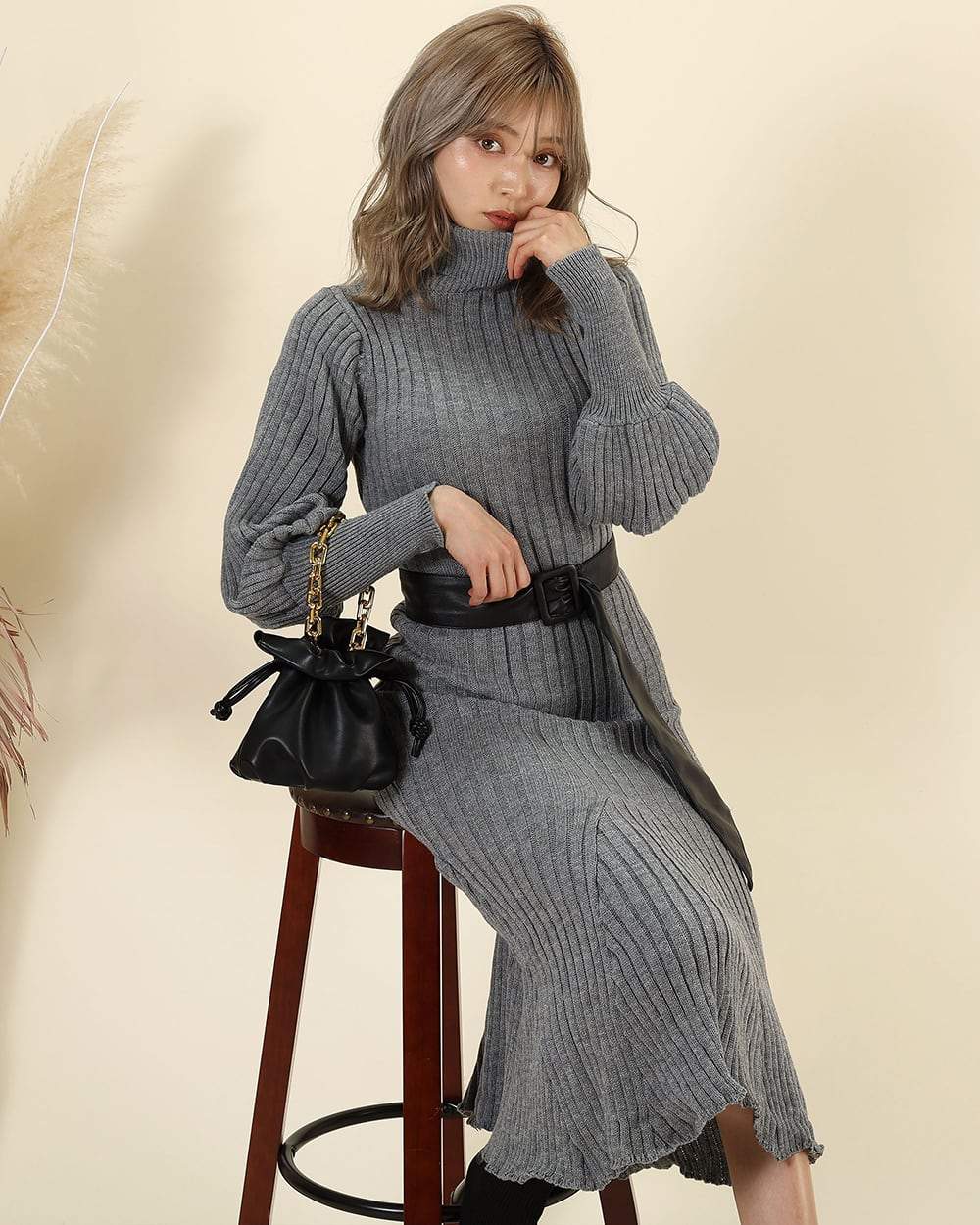 ＜残り１点！＞【動画あり】タートルネックふんわり美シルエットリブワンピース　２色展開 - select store mirror me＜残り１点！＞【動画あり】タートルネックふんわり美シルエットリブワンピース　２色展開194477304mirror meselect store mirror me194477304グレー