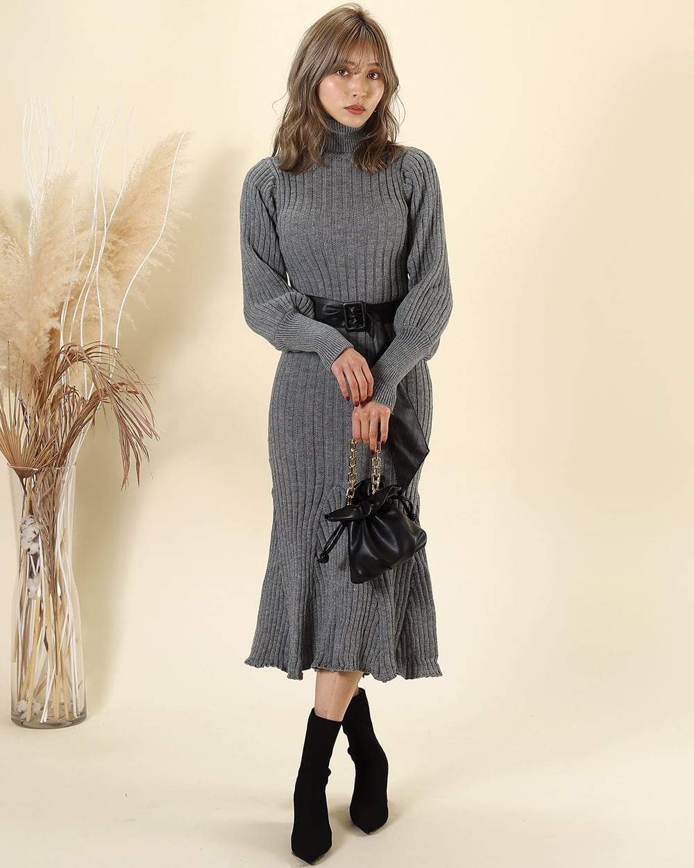 ＜残り１点！＞【動画あり】タートルネックふんわり美シルエットリブワンピース　２色展開 - select store mirror me＜残り１点！＞【動画あり】タートルネックふんわり美シルエットリブワンピース　２色展開194477304mirror meselect store mirror me194477304グレー