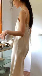 【動画あり】春カラーサテンダブルキャミロングワンピース　１０色展開 - select store mirror me【動画あり】春カラーサテンダブルキャミロングワンピース　１０色展開199903093mirror meselect store mirror me199903093ホワイト