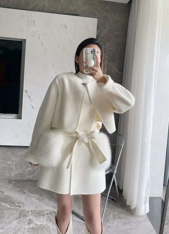 ＜インスタグラマー様ご愛用＞【高品質ウール100％＆フォックスファー】【動画あり】ボリュームファーポケットコート２点セット　２色展開 mirror me