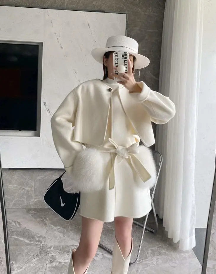 ＜インスタグラマー様ご愛用＞【高品質ウール100％＆フォックスファー】【動画あり】ボリュームファーポケットコート２点セット　２色展開 mirror me