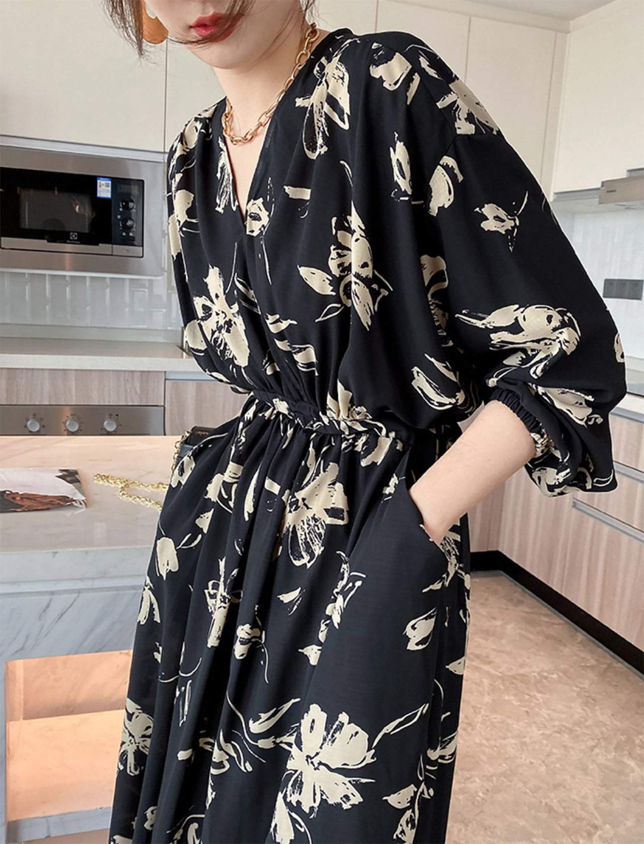 【動画あり】シックフラワーデザインポケットミドル丈ワンピース - select store mirror me【動画あり】シックフラワーデザインポケットミドル丈ワンピース108232530mirror meselect store mirror me108232530S