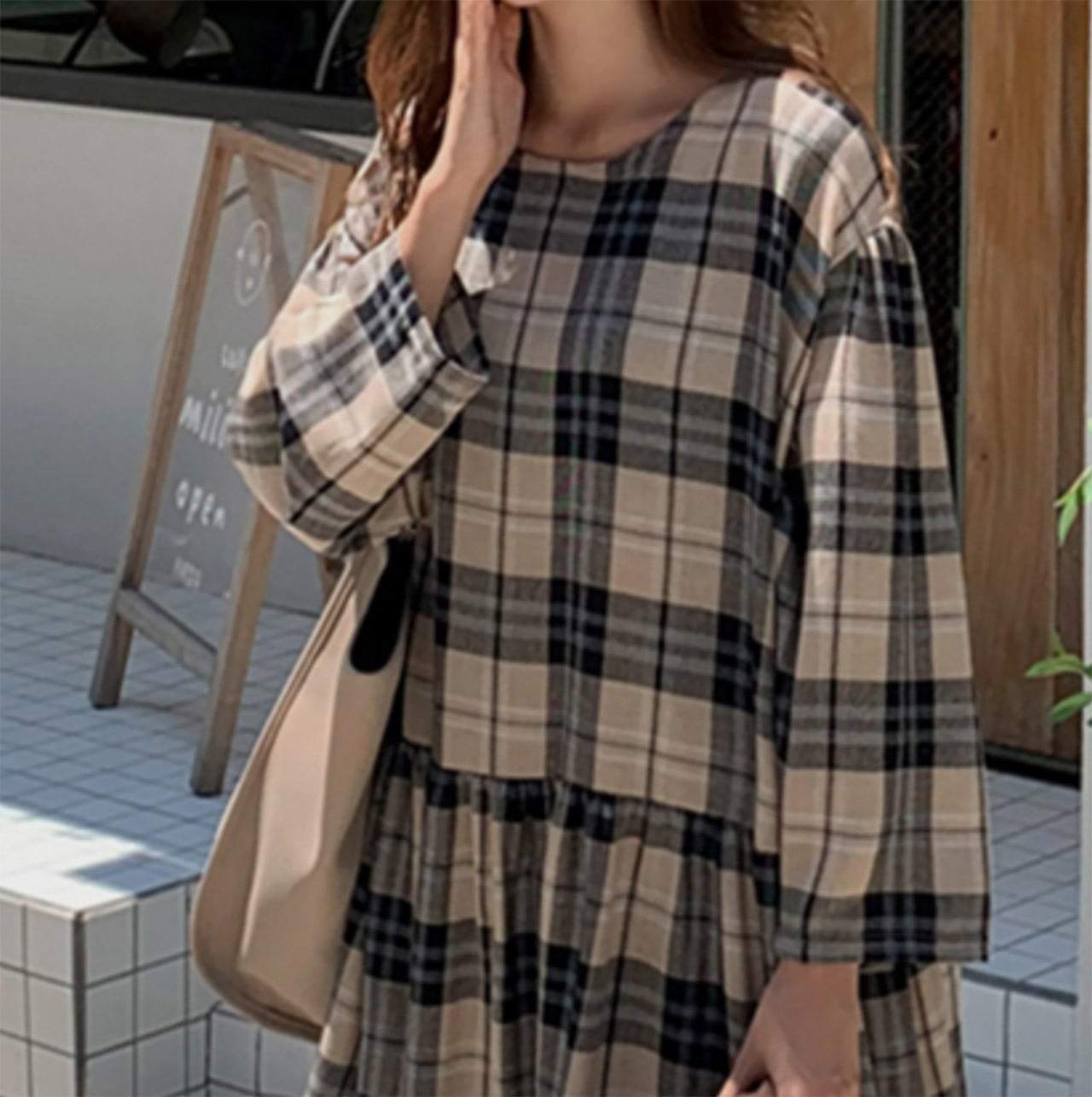 ナチュラルベージュオーバーチェック柄ワンピース - select store mirror meナチュラルベージュオーバーチェック柄ワンピース109737206mirror meselect store mirror me109737206S