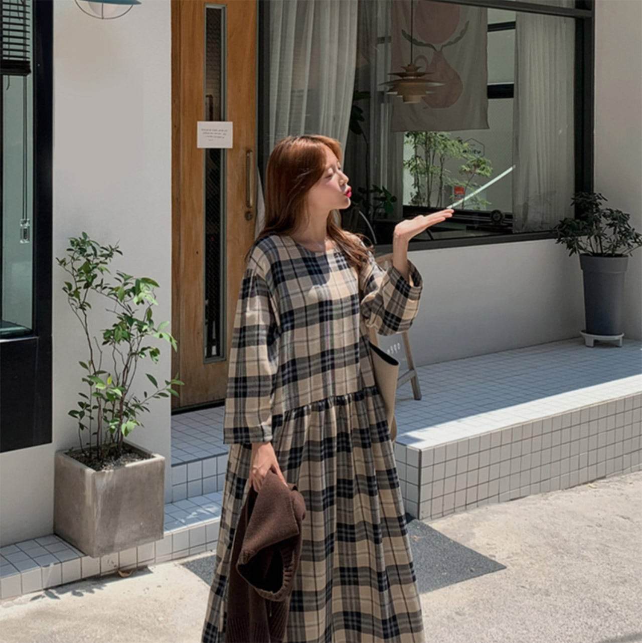 ナチュラルベージュオーバーチェック柄ワンピース - select store mirror meナチュラルベージュオーバーチェック柄ワンピース109737206mirror meselect store mirror me109737206S