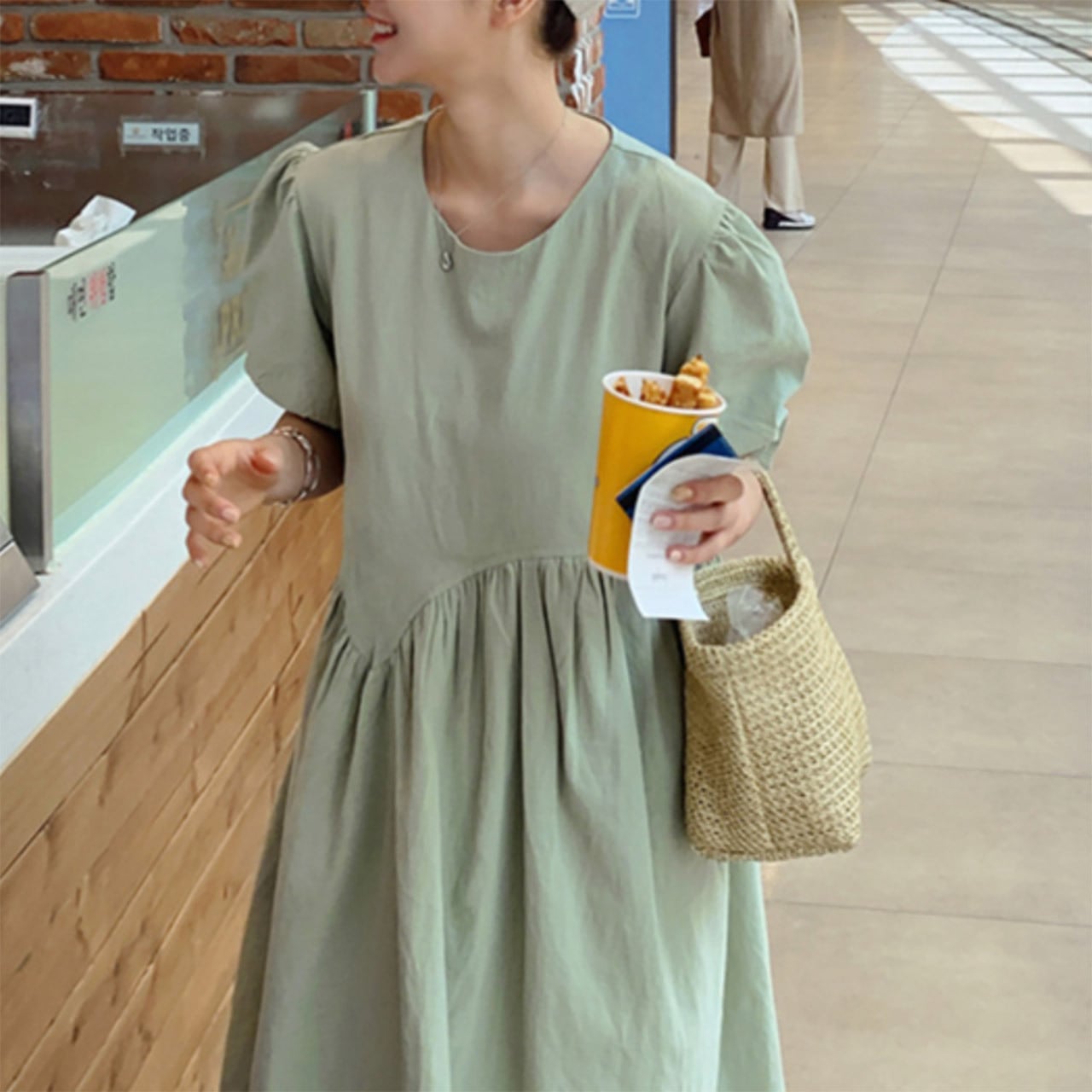 ピスタチオグリーン変形ウエストタックワンピース - select store mirror meピスタチオグリーン変形ウエストタックワンピース109745577mirror meselect store mirror me109745577S