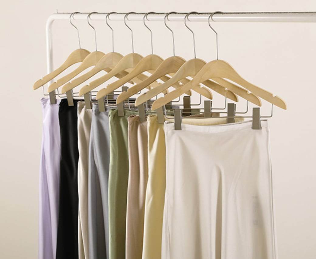【動画あり】春カラーサテンロングスカート　１１色展開 - select store mirror me【動画あり】春カラーサテンロングスカート　１１色展開199897410mirror meselect store mirror me199897410ホワイトS