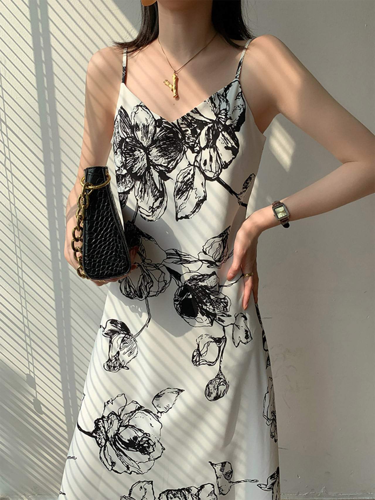 【動画あり】モノトーンカラーシックフラワーキャミソールワンピース - select store mirror me【動画あり】モノトーンカラーシックフラワーキャミソールワンピース113182700mirror meselect store mirror me113182700S