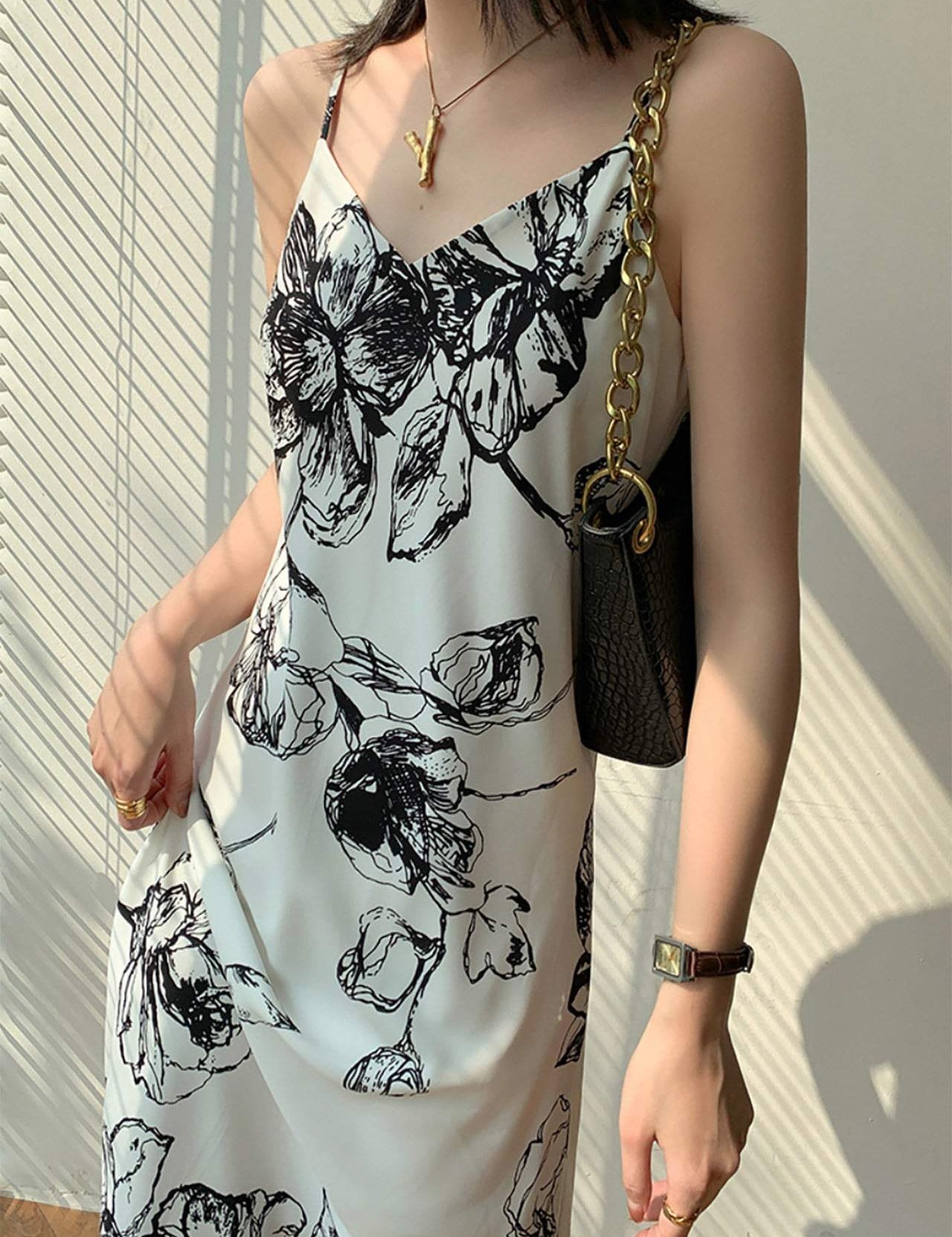 【動画あり】モノトーンカラーシックフラワーキャミソールワンピース - select store mirror me【動画あり】モノトーンカラーシックフラワーキャミソールワンピース113182700mirror meselect store mirror me113182700S