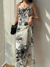 【動画あり】モノトーンカラーシックフラワーキャミソールワンピース - select store mirror me【動画あり】モノトーンカラーシックフラワーキャミソールワンピース113182700mirror meselect store mirror me113182700S