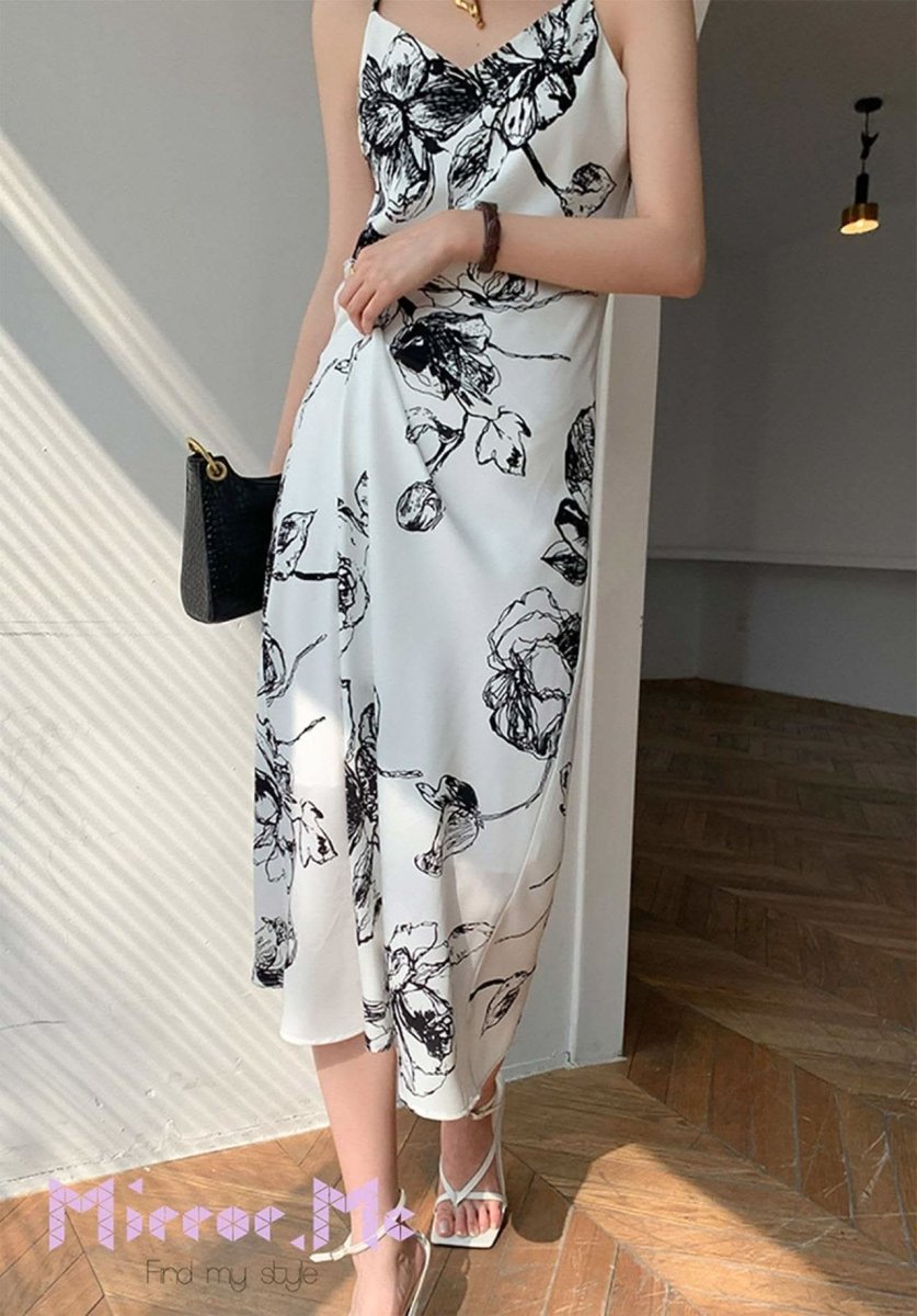 【動画あり】モノトーンカラーシックフラワーキャミソールワンピース - select store mirror me【動画あり】モノトーンカラーシックフラワーキャミソールワンピース113182700mirror meselect store mirror me113182700S