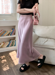 春カラーサテンロングスカート