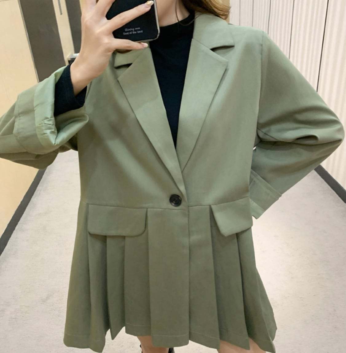 【動画あり】くすみグリーンフロントプリーツデザインジャケット - select store mirror me【動画あり】くすみグリーンフロントプリーツデザインジャケット163599564mirror meselect store mirror me163599564S