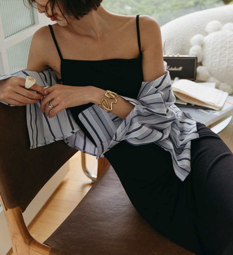 ＜インスタグラマー様ご愛用＞【動画あり】バックダブルラインブラックワンピース - select store mirror me＜インスタグラマー様ご愛用＞【動画あり】バックダブルラインブラックワンピース179530715mirror meselect store mirror me179530715XS