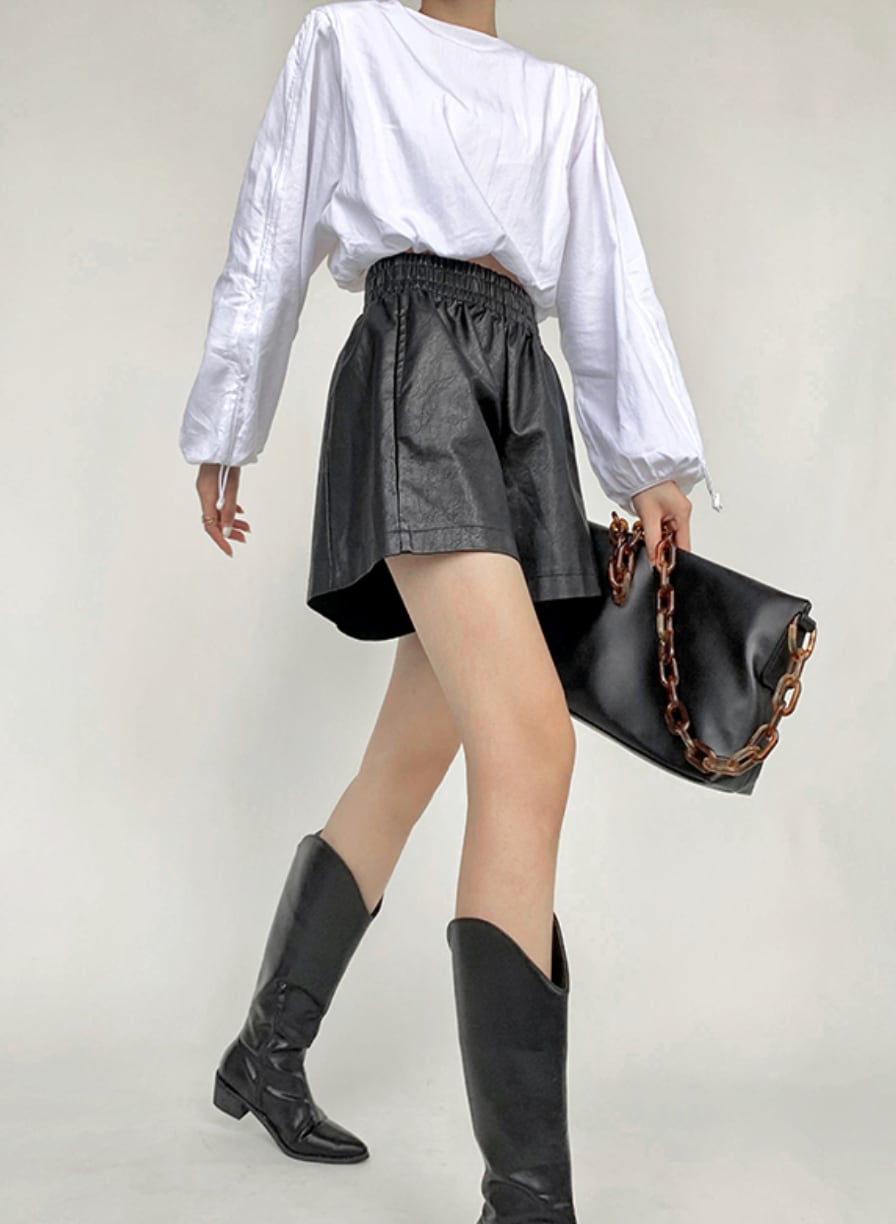 美シルエットブラックレザーハーフパンツ - select store mirror me美シルエットブラックレザーハーフパンツ189327876mirror meselect store mirror me189327876S
