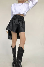 美シルエットブラックレザーハーフパンツ - select store mirror me美シルエットブラックレザーハーフパンツ189327876mirror meselect store mirror me189327876S